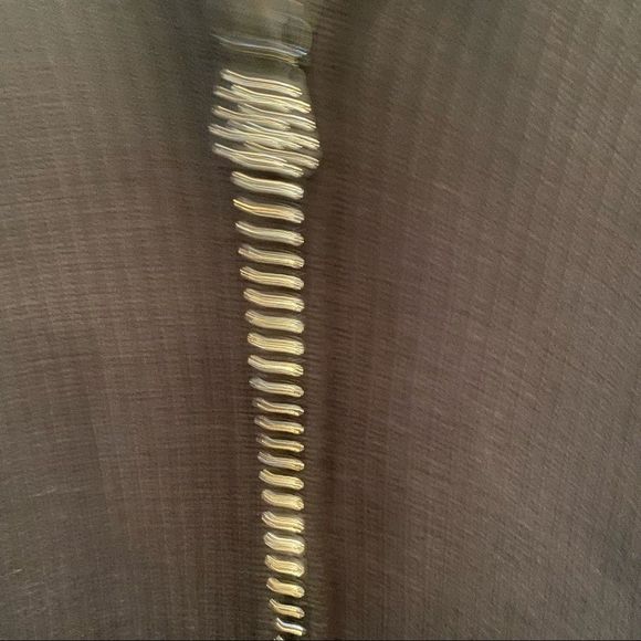 K.I.K.I.T women’s zip up long sleeve black sweater. Size medium Has some stretch - Picture 4 of 7